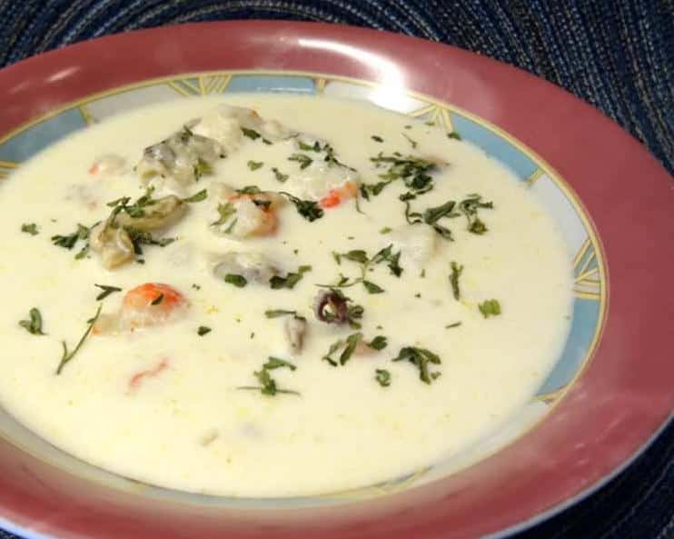  A bowl of creamy heaven with a seafood surprise.