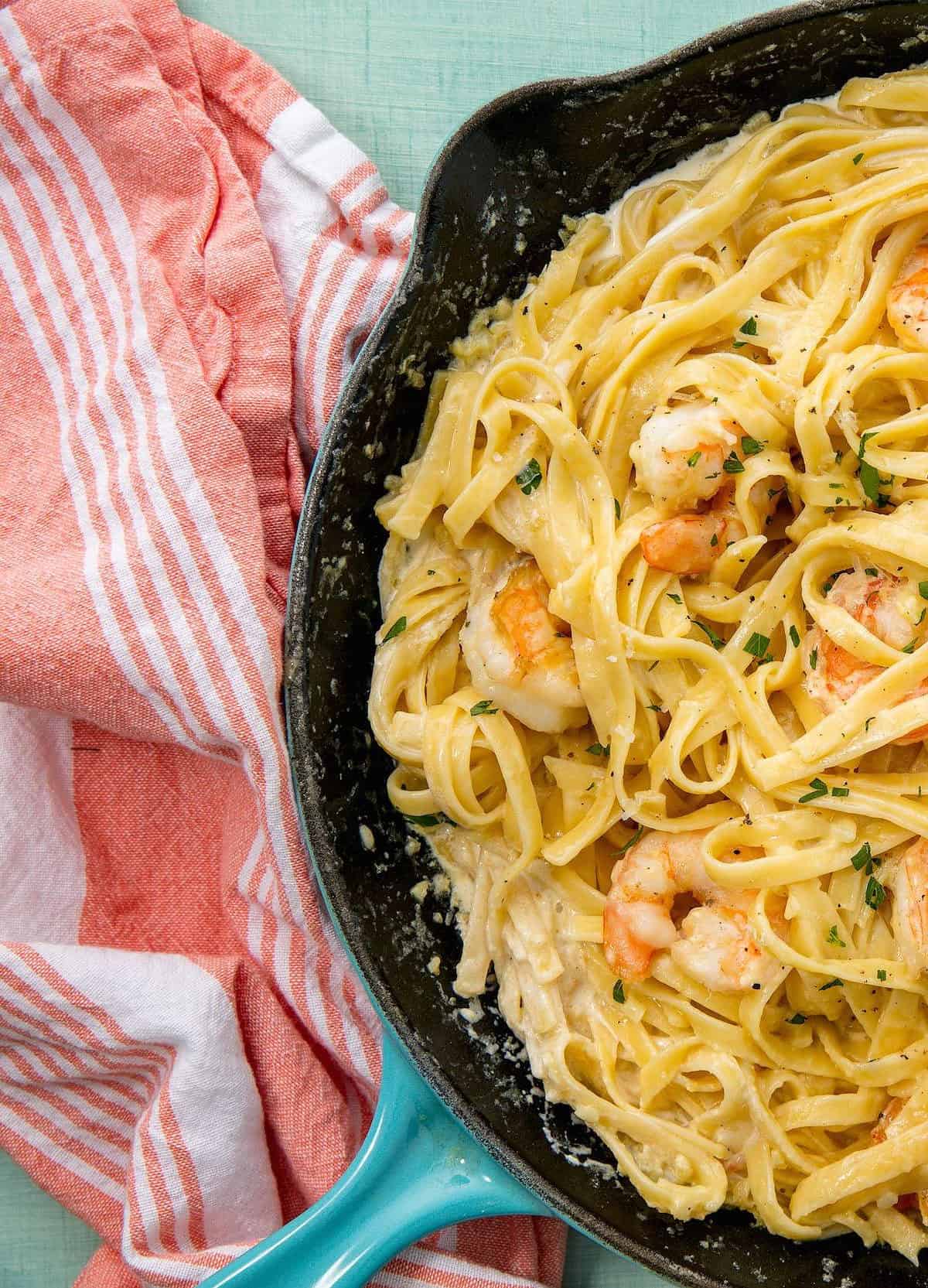  A classic Italian dish with a seaside twist thanks to succulent shrimp.