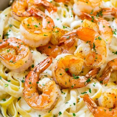  Add some spice to your life with this zesty shrimp fettuccine.