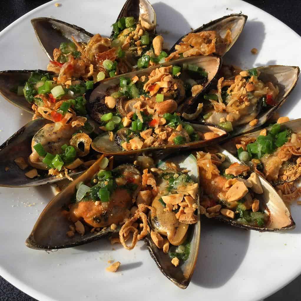  Be transported to the streets of Vietnam with this flavorful and aromatic mussels dish