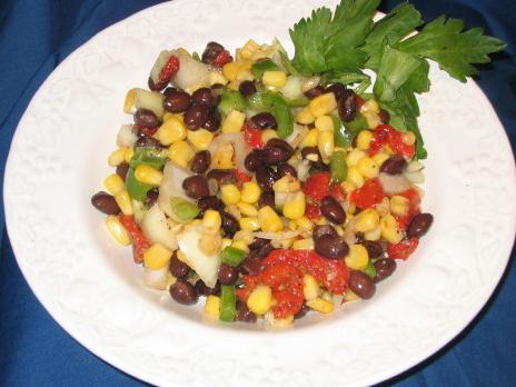  Bursting with vibrant colors and flavors, this black bean salad is a feast for the senses!