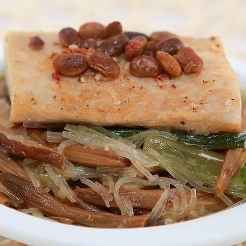 Ca Hap Tuong Bun Tau (Black Cod With Noodles)