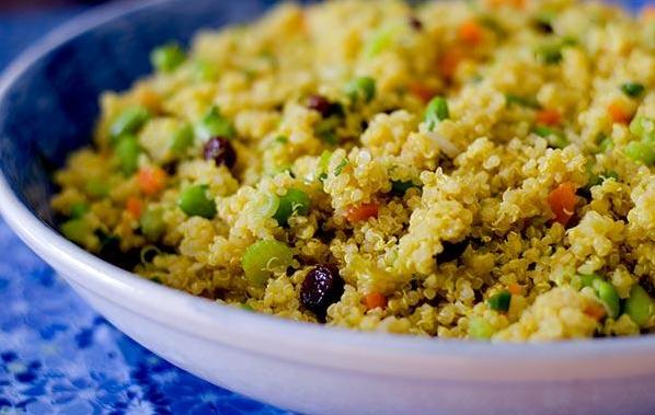 Delicious and Nutritious: Curried Quinoa Salad Recipe