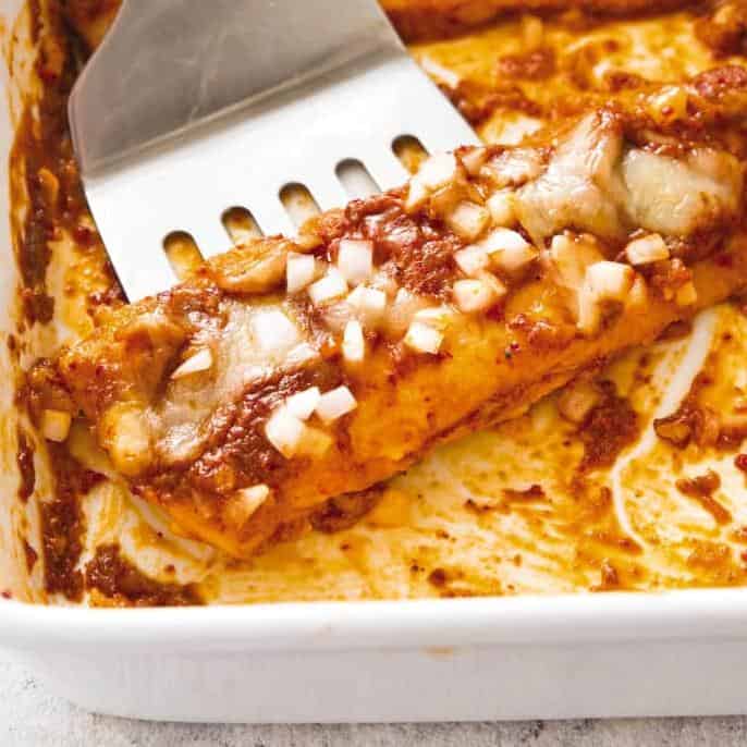 Freezer-friendly: prepare a batch of enchiladas and have them as a quick weeknight meal.