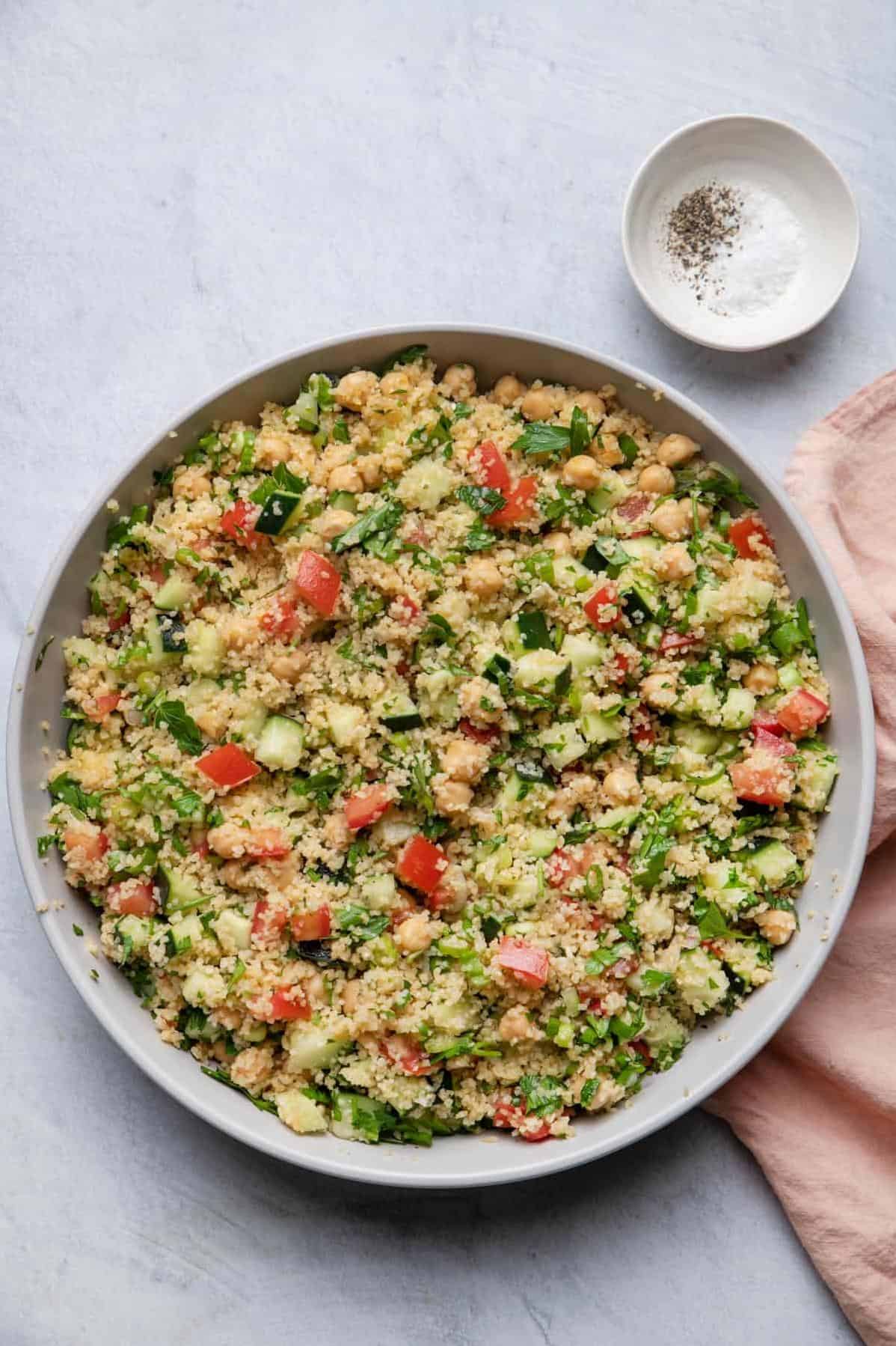  Get your daily dose of veggies with this colorful bulgur salad.