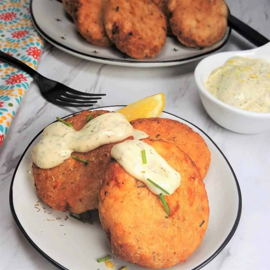  Make your next party a hit with these delicious salmon croquettes.
