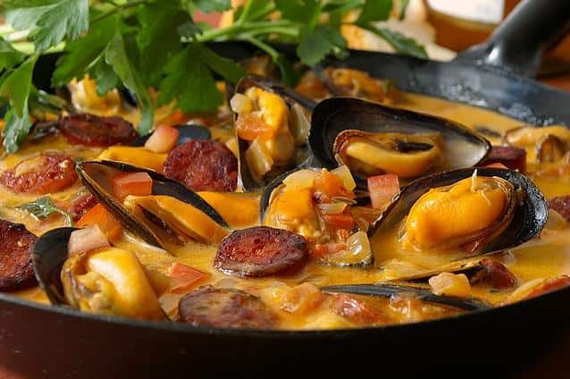 Delicious Mussels with Spicy Spanish Chorizo Recipe