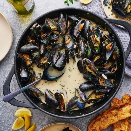 Mussels with Garlic & White Wine