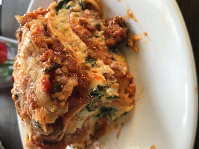 Deliciously Rich Lasagna Recipe for Your Next Dinner Party