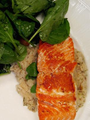 Crispy Pan-Seared Salmon: Mouthwatering Seafood Delight
