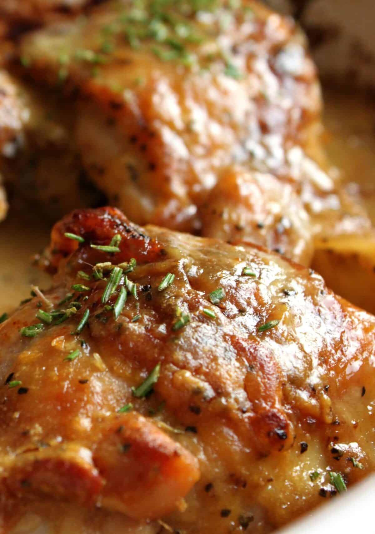 Perfectly cooked chicken bursting with juicy flavors