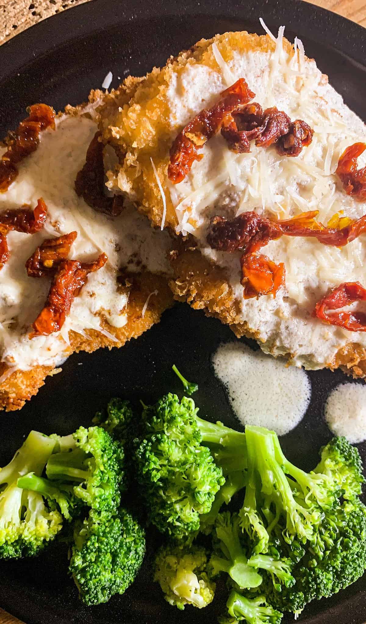  Picture-perfect Parmesan Crusted Chicken, the perfect centerpiece for your dinner table.