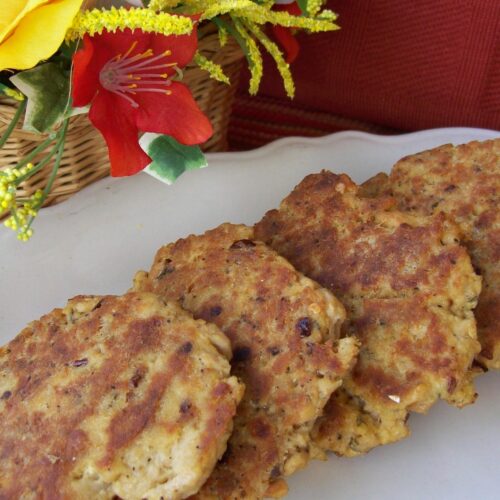 Salmon Patties (Hints from Heloise)