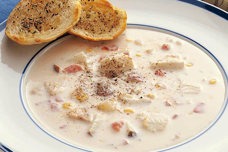  Sprinkle some fresh herbs on top of your chowder to elevate the flavors and add a pop of color.