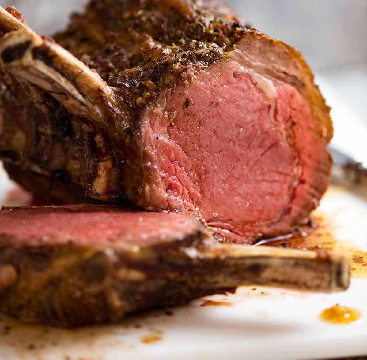 Mouthwatering Standing Rib Roast Recipe for Dinner Tonight