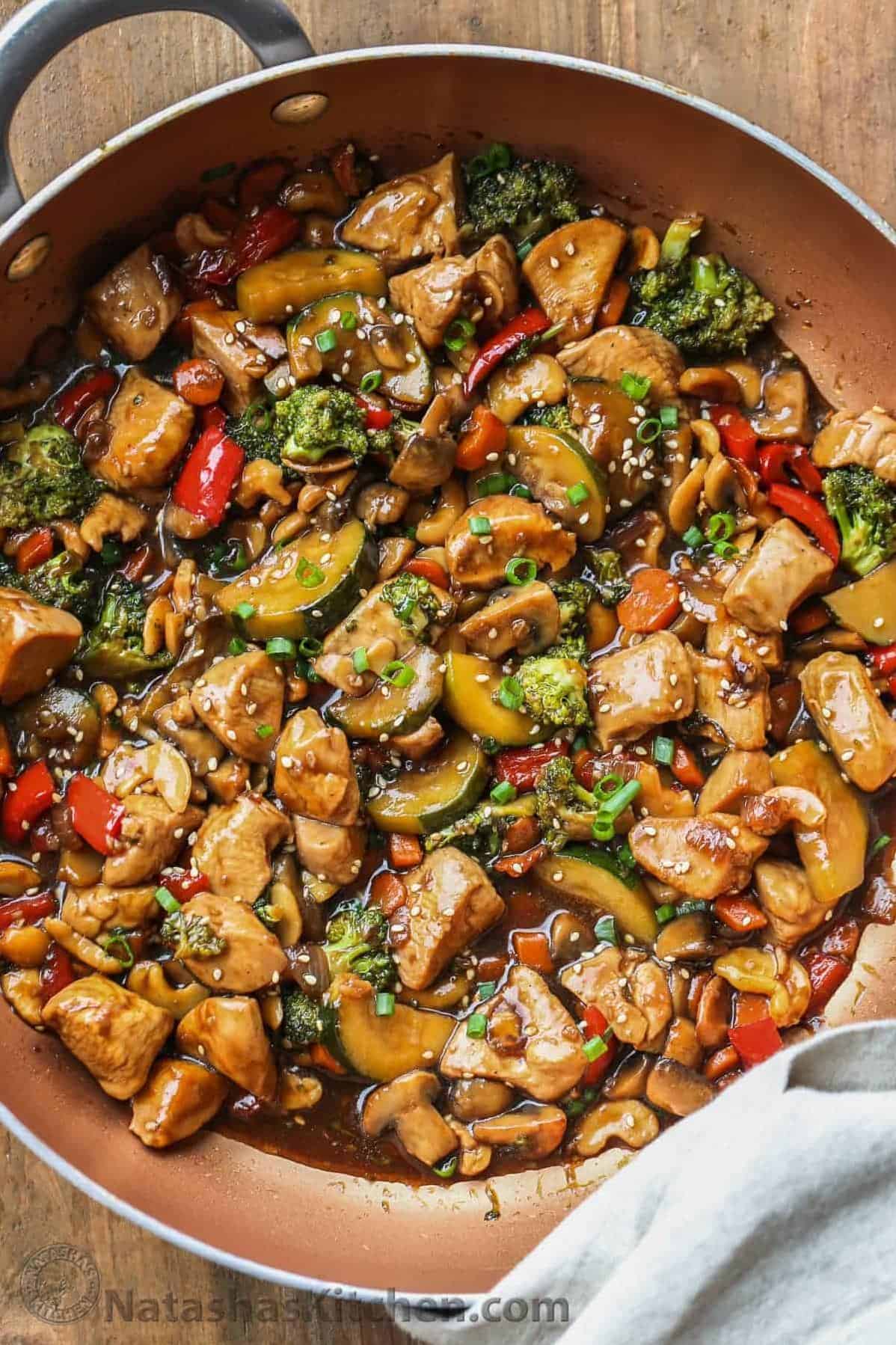  Take your taste buds on a ride with this savory and zesty chicken stir-fry!