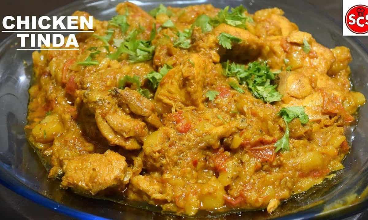 Tender chicken breasts smothered with fragrant spices