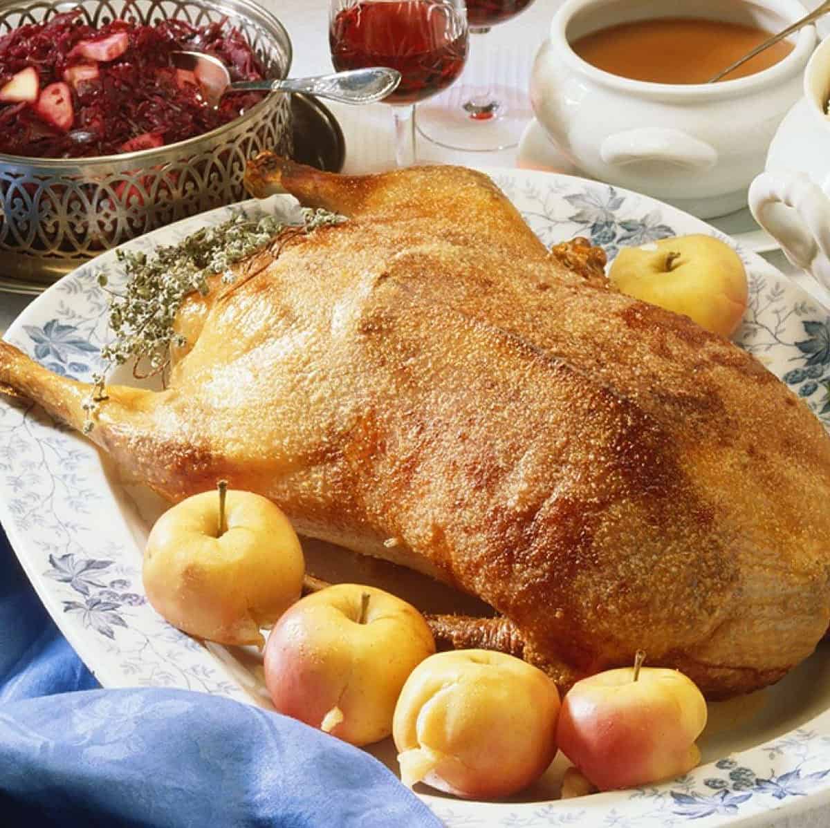  The aroma of roasted goose will fill your home and make everyone drool.