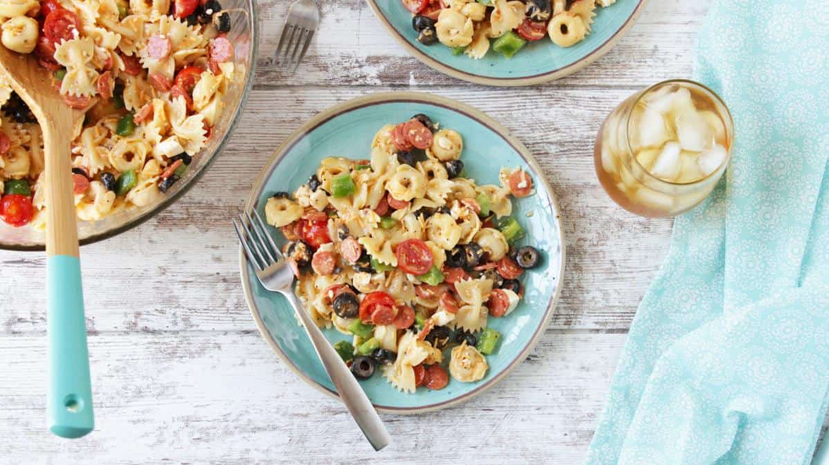  The combination of fresh vegetables and pasta make this dish both healthy and satisfying.