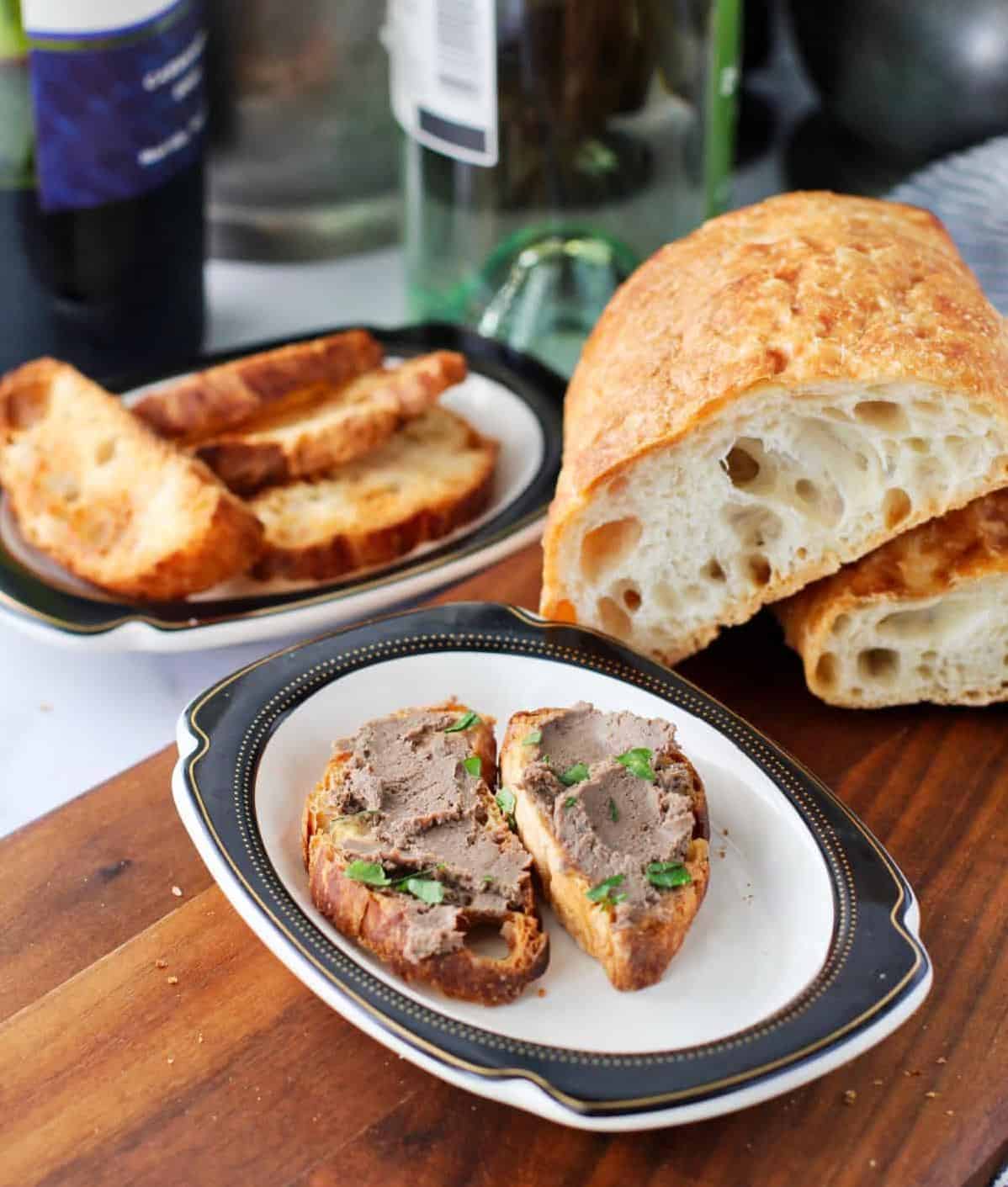  The perfect pairing of chicken liver and blue cheese