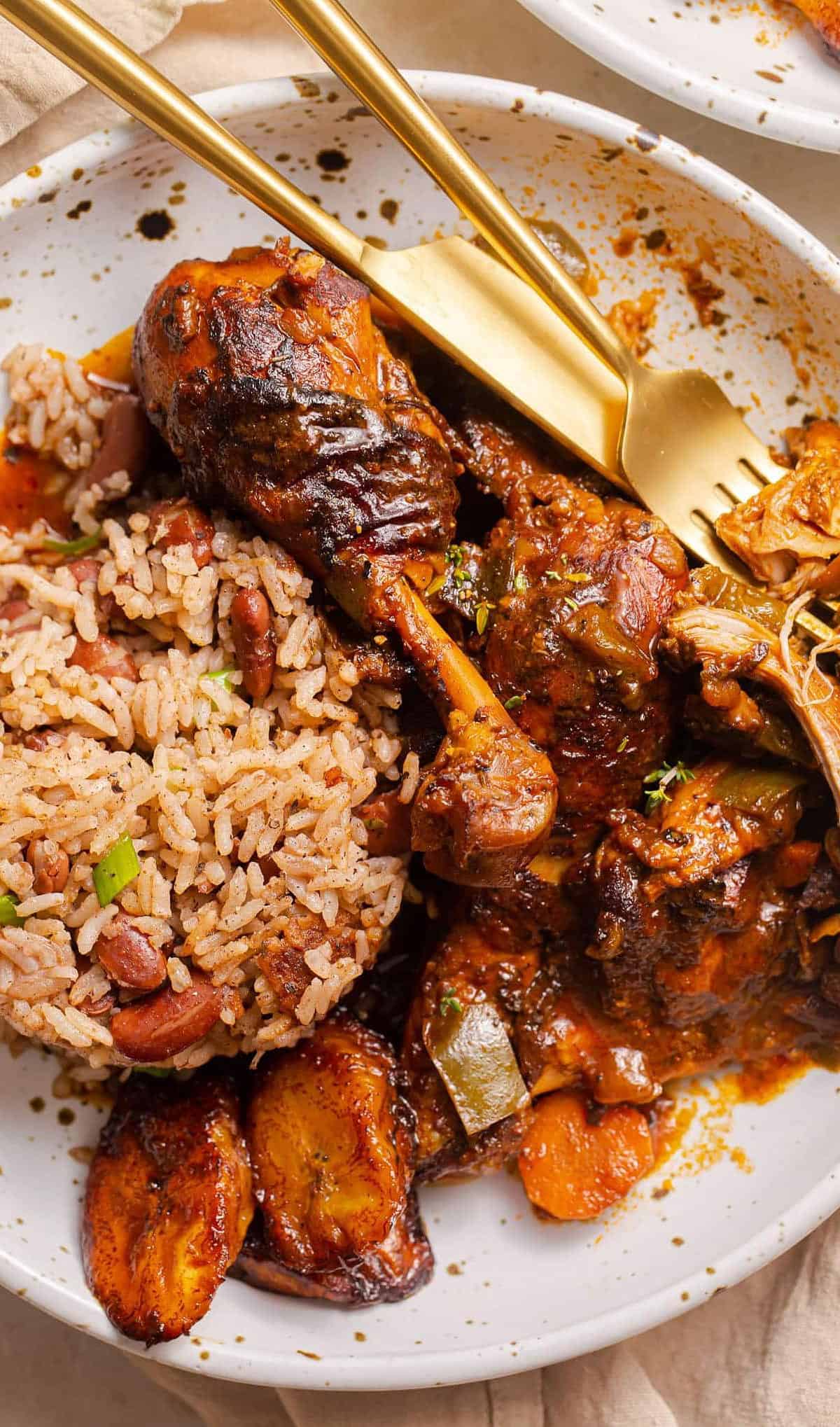  This brown stew chicken recipe will have your taste buds dancing.