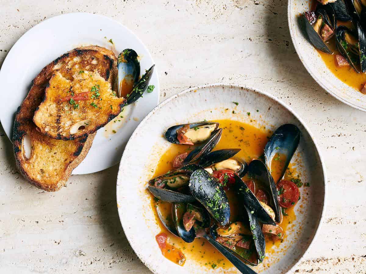  When summer meets fall: mussels with chorizo, tomato, and wine