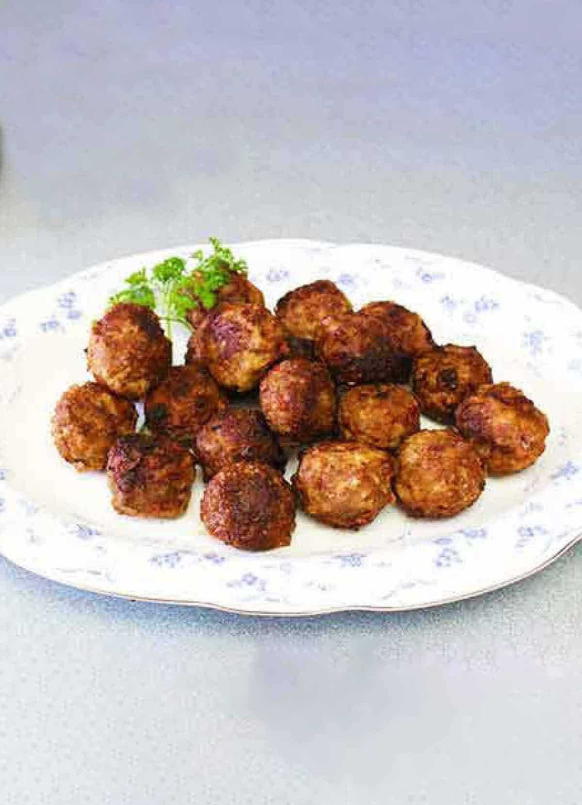  You can practically taste the traditional spices used in these meatballs just by looking at them.